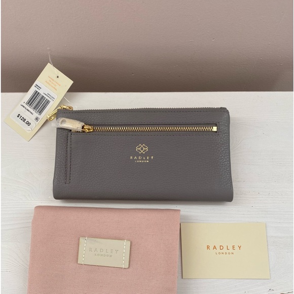 Radley London Larkswood 2.0 Bifold Wallet Color: Soft Grey - Picture 6 of 8